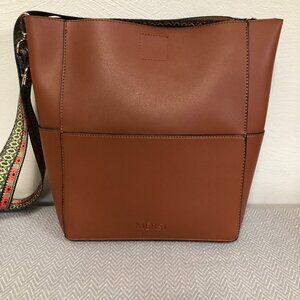 Mersi Vegan Demi Bucket Bag